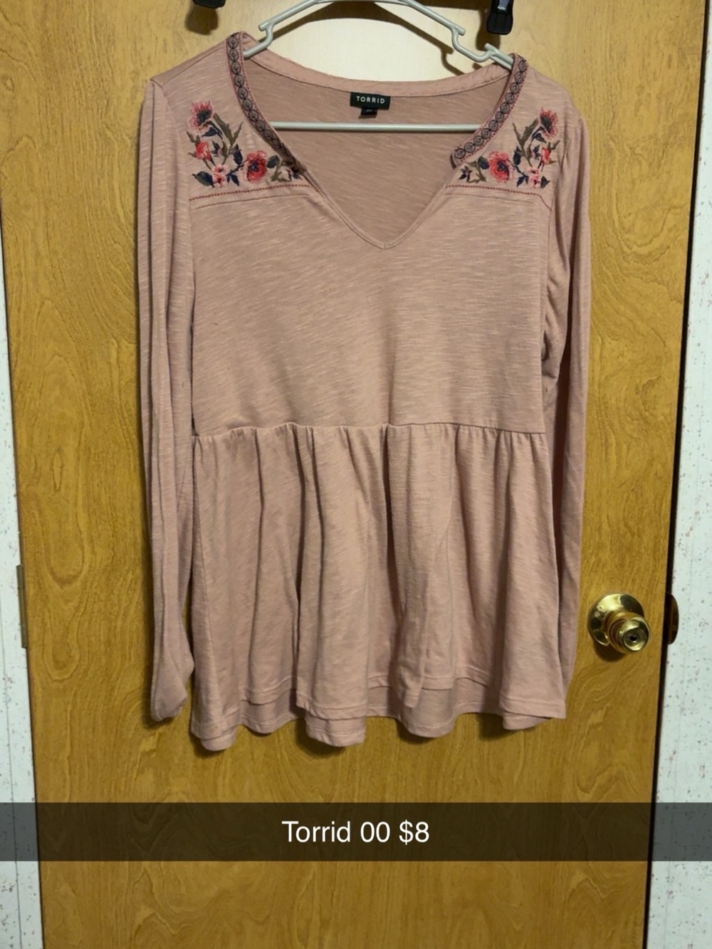 torrid dusty rose embroidered V-neck long sleeve peplum top